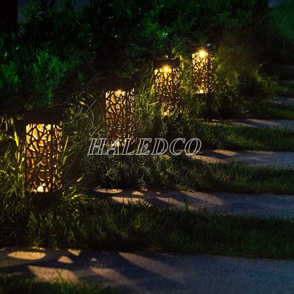 Đèn LED trụ vườn năng lượng mặt trời HLMTSV4-3 chiếu sáng lối đi sân vườn