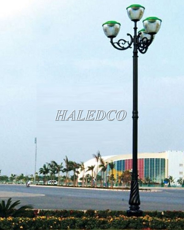 Ứng dụng của cột đèn sân vườn HLVBA-CH02-4-4TL