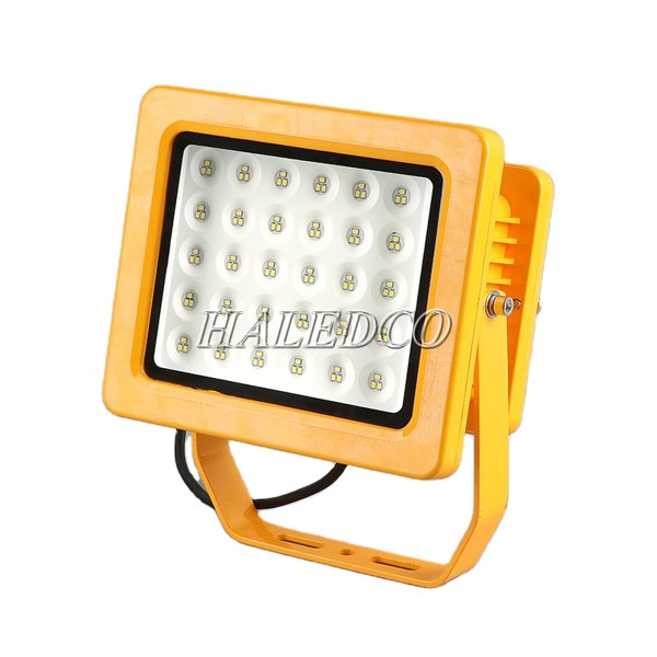 Kiểu dáng của đèn pha LED chống cháy nổ HLEP FL3-30