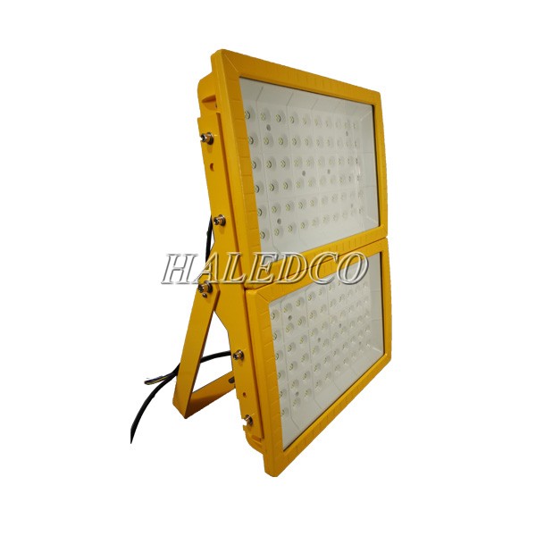 Đèn pha LED chống cháy nổ HLEP FL3-400 thiết kế tay đèn linh hoạt