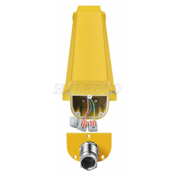 Thân vỏ của đèn tuýp LED chống cháy nổ HLEP TL1-20