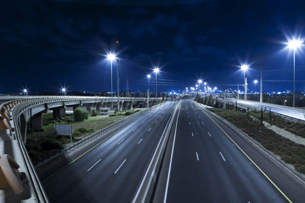 Đèn đường LED HLS2-200 chiếu sáng đường cao tốc
