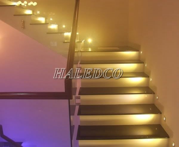 Đèn LED chân cầu thang 10w chiếu sáng cầu thang