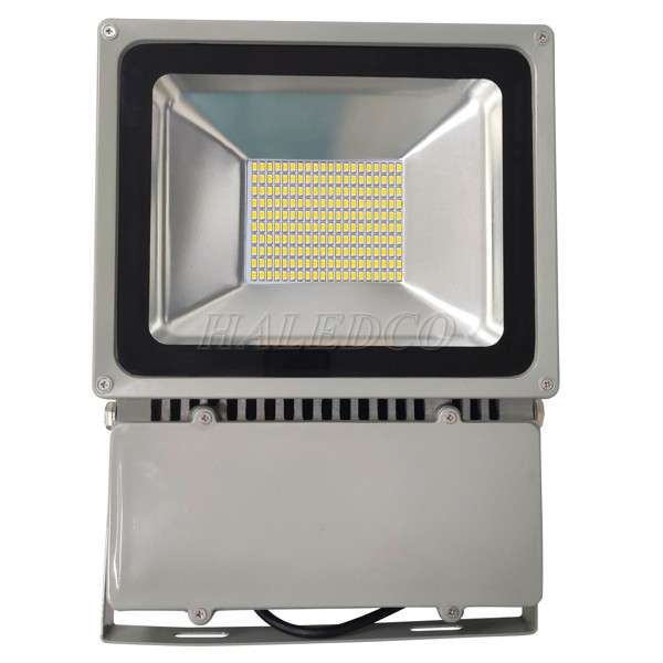 Chip LED SMD chính hãng được lắp đặt bên trong tấm kính cường lực