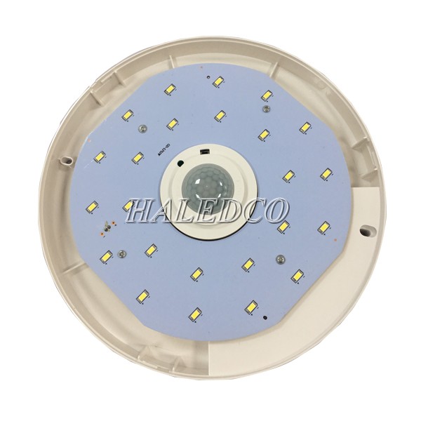 Chip LED của đèn LED ốp trần tròn cảm ứng HLOT1-12 CUT